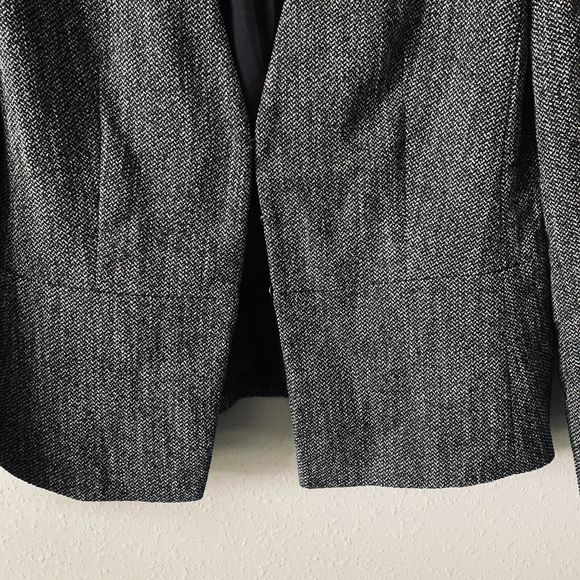 Ann Taylor Herringbone Peplum Jacket Tweed Blazer - Picture 4 of 5